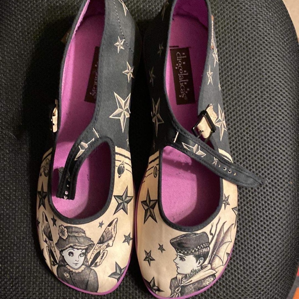 Hot chocolate shoes